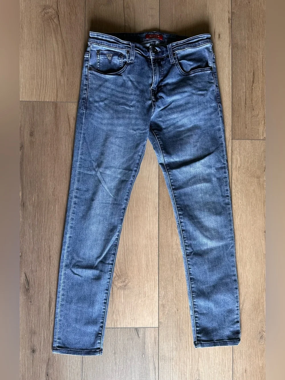 GUESS Men's Light-Mid Blue Slim Denim Jeans